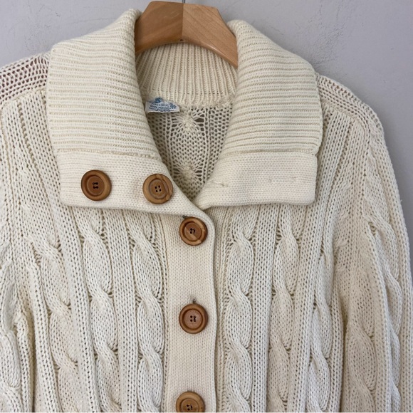 Vintage 1970s Hand Loomed Long Belted Cream Cable Knit Cardigan Sweater | Small - Picture 4 of 12